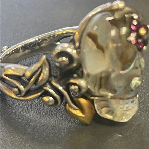 Barbara Bixby Silver and 14 K Gold Quartz Carved Skull Ring with Garnet Gemstone - Picture 7 of 8